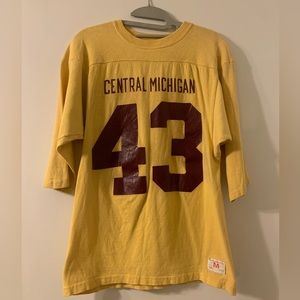 Rare Vintage 70’s Champion Central Michigan CMU Football Tee-Shirt Size M Yellow